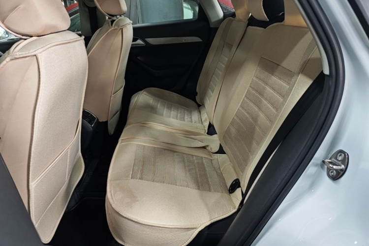 Audi Q3 2015 #17 Audi Q3 2015 car image #17