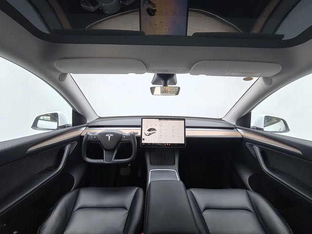 Tesla Model Y 2021 #11 Tesla Model Y 2021 car image #11