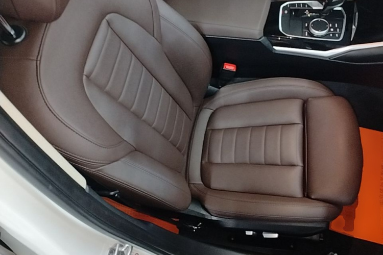 BMW 3 Series 2020 #24 BMW 3 Series 2020 car image #24