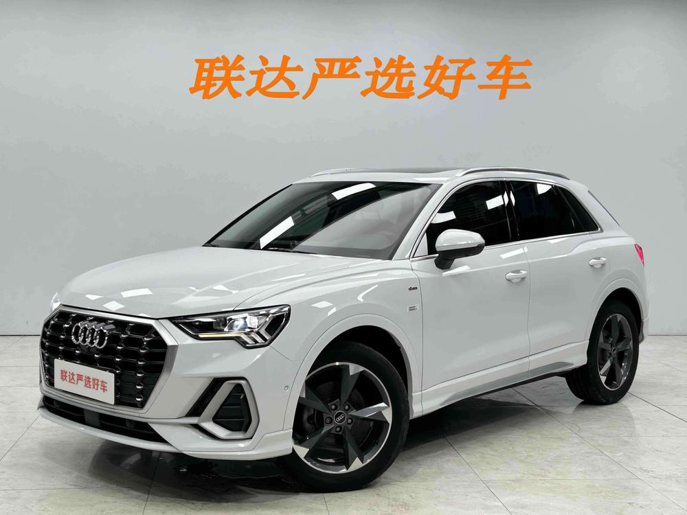 Audi Q3 2022 car image 