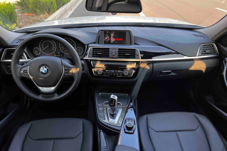 BMW 3 Series 2017 #15 BMW 3 Series 2017 imagen de coche #15