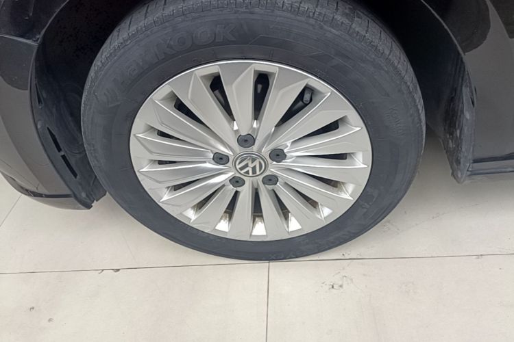 Volkswagen Lavida 2020 car image #9