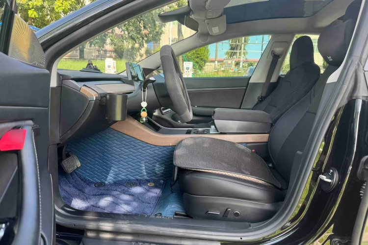 Tesla Model 3 2020 #19 Tesla Model 3 2020 car image #19