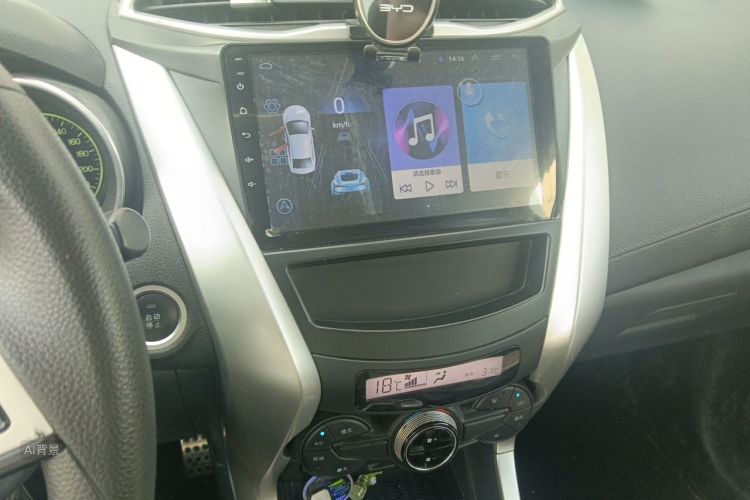 BYD Yuan 2018 #15 BYD Yuan 2018 car image #15
