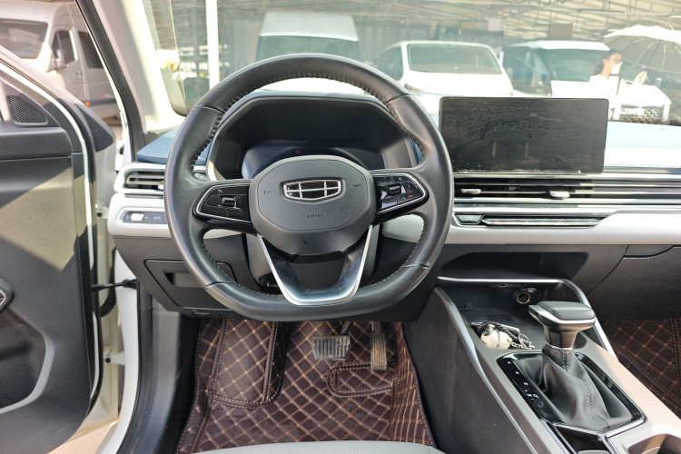 GEELY Emgrand 2022 изображение автомобиля #18