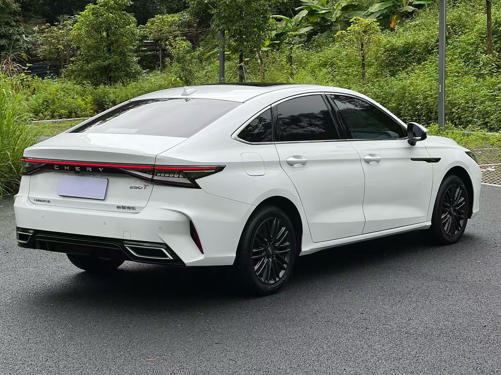 Chery Arrizo 8 2024 car image #9