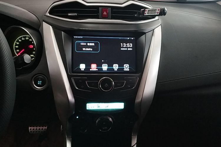 BYD Yuan 2018 #13 BYD Yuan 2018 car image #13