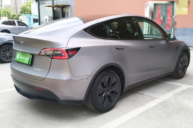 Tesla Model Y 2023 #7 Tesla Model Y 2023 car image #7