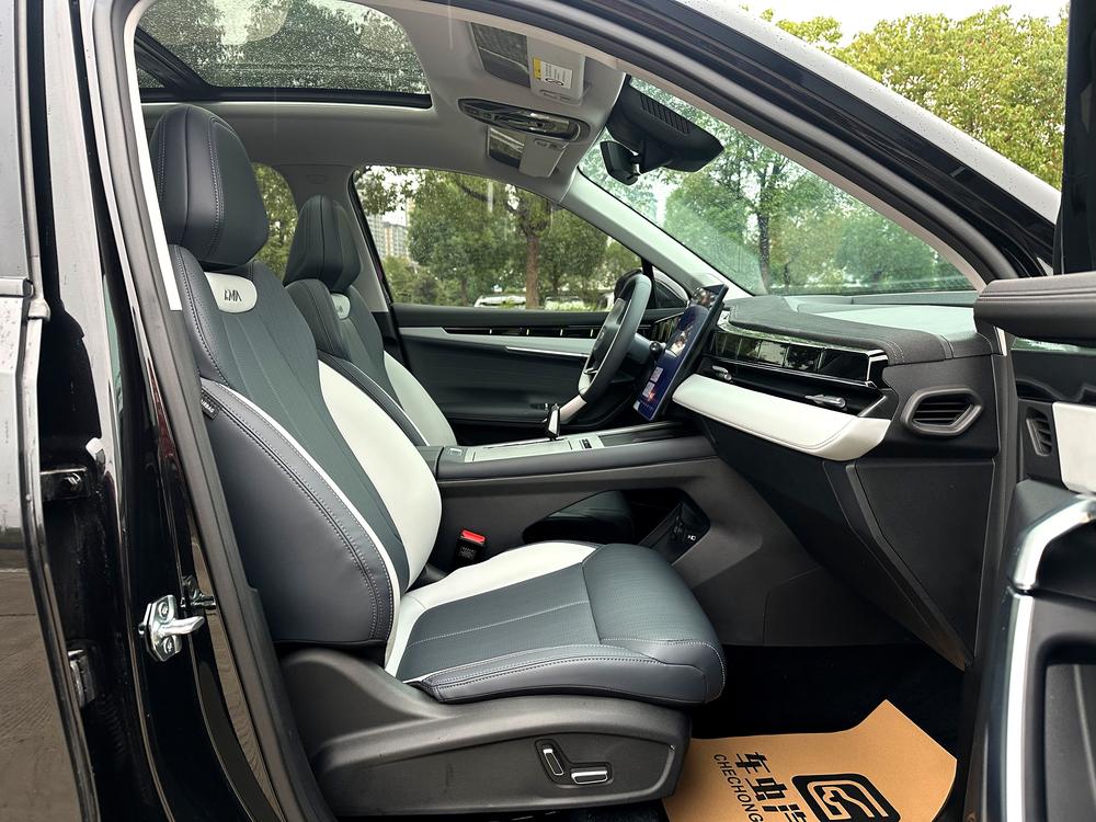 GEELY Boyue L 2024 car image #17