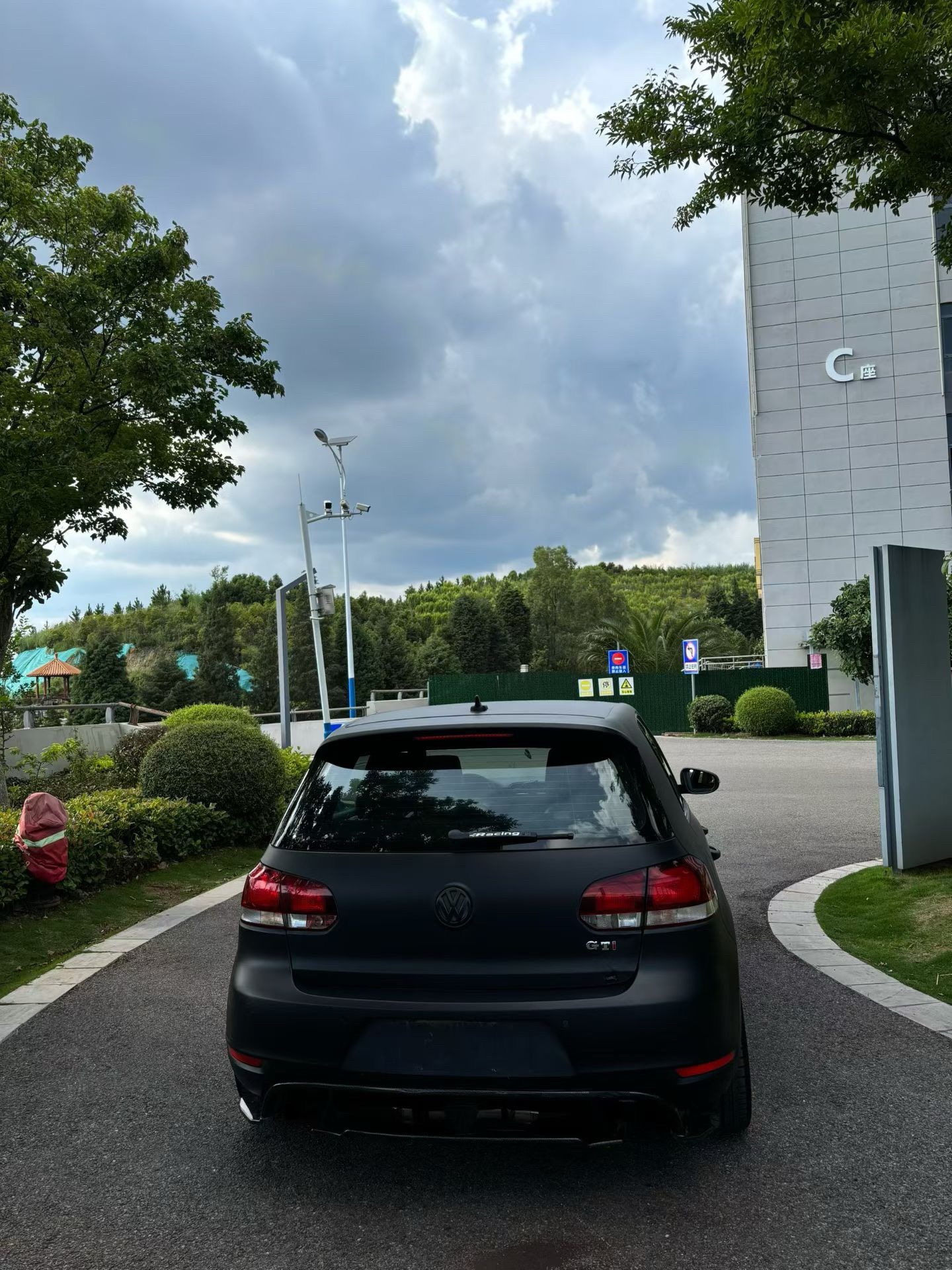Volkswagen GolfGTI 2010 #5 Volkswagen GolfGTI 2010 car image #5