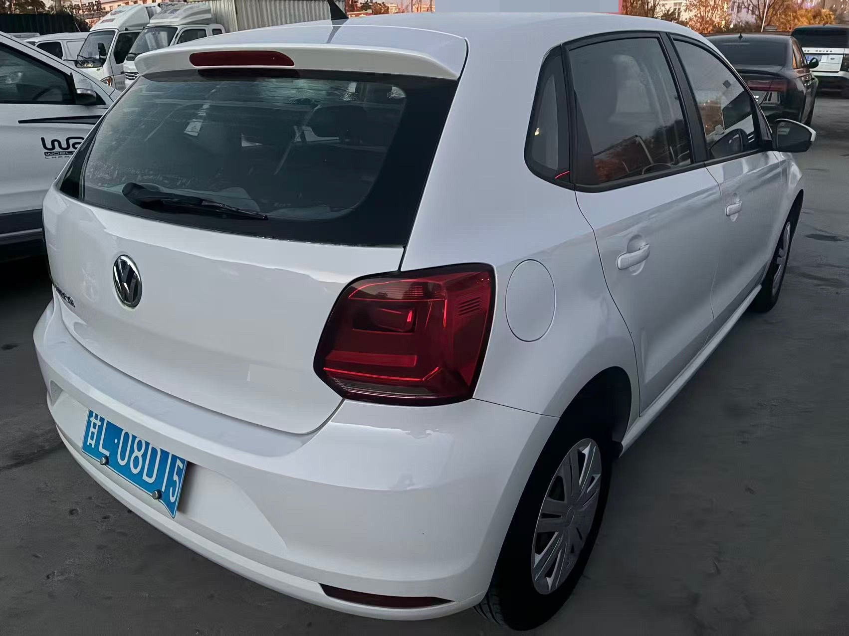 Volkswagen Polo 2015 #9 Volkswagen Polo 2015 car image #9