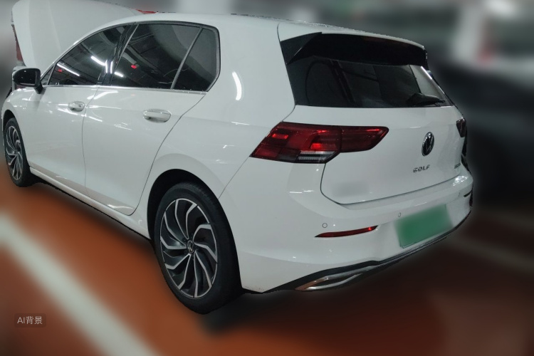 Volkswagen Golf 2022 car image #5