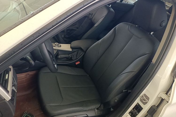 BMW 3 Series 2016 car image #15
