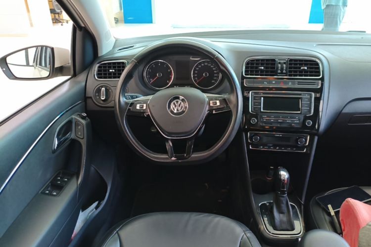 Volkswagen Polo 2016 #12 Volkswagen Polo 2016 car image #12