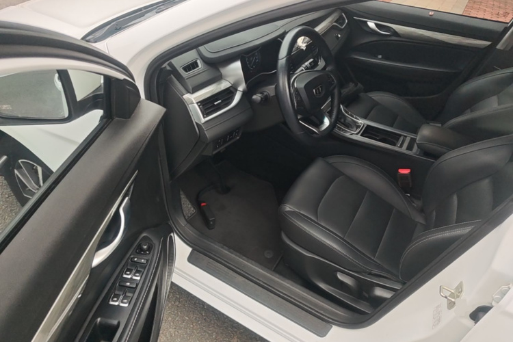 GEELY Emgrand 2019 #16 GEELY Emgrand 2019 car image #16