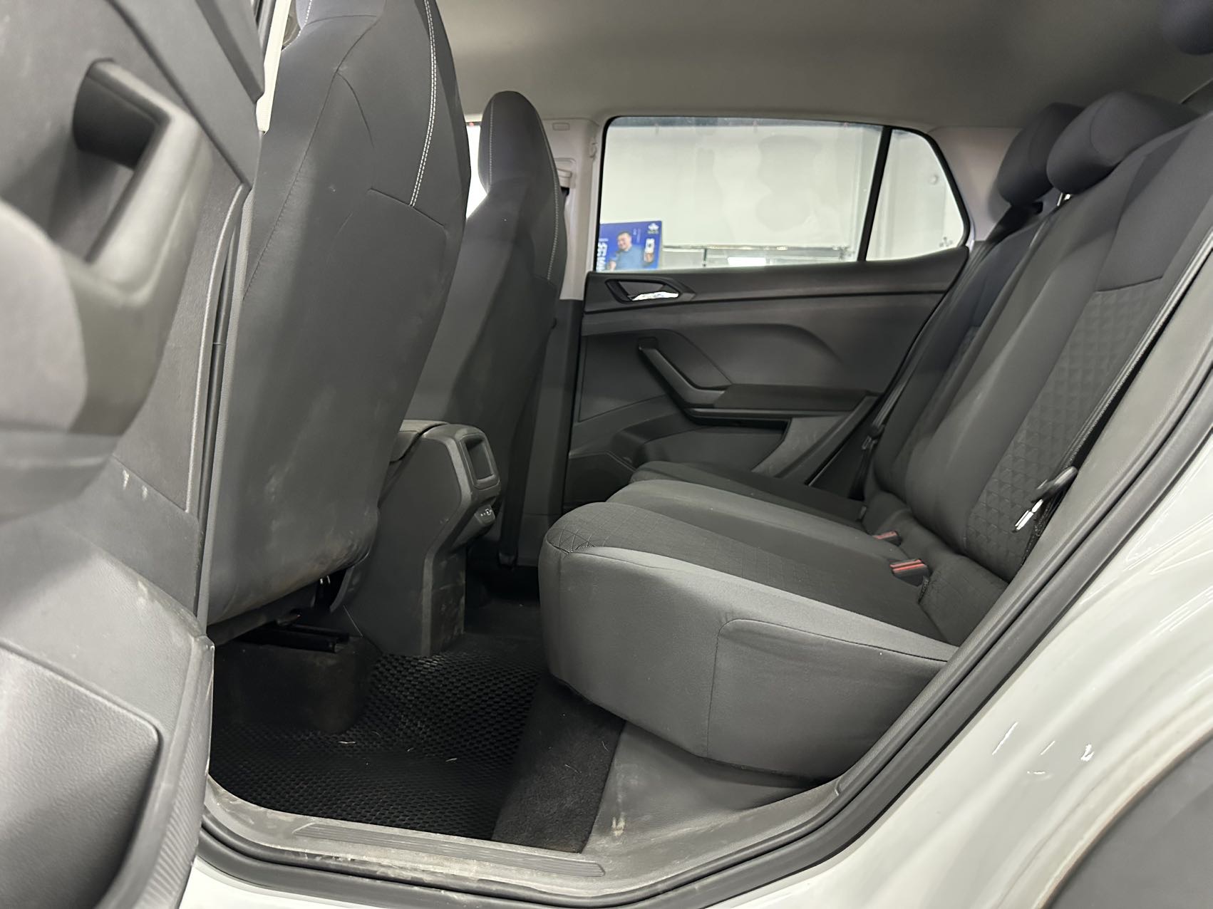 Volkswagen T-Cross 2023 #6 Volkswagen T-Cross 2023 car image #6