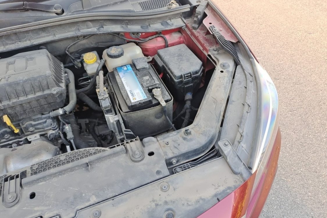 MG ZS 2018 car image #12