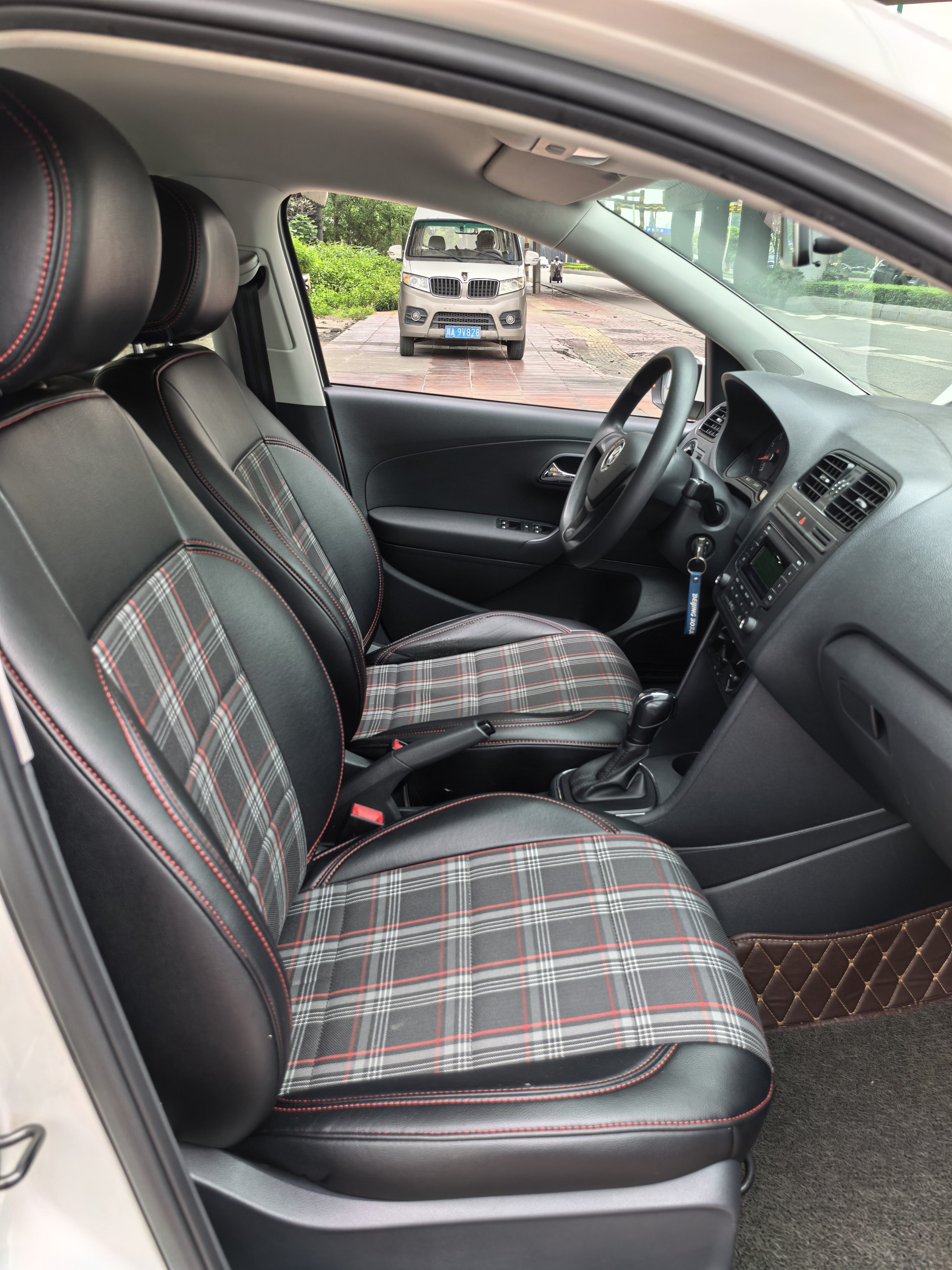 Volkswagen Polo 2017 #19 Volkswagen Polo 2017 car image #19