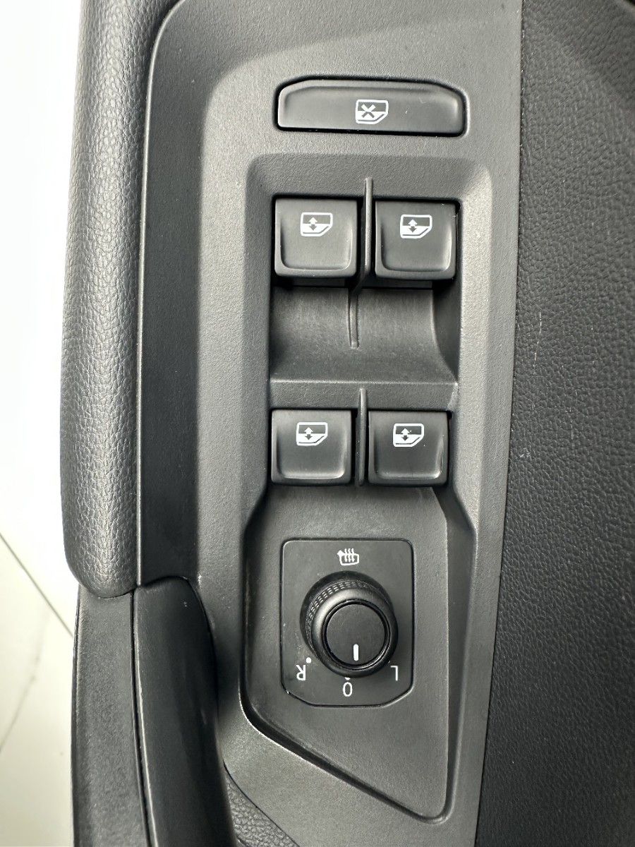 Volkswagen Tharu 2022 car image #11