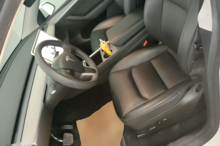 特斯拉 Model Y 2023 汽车图片 #17