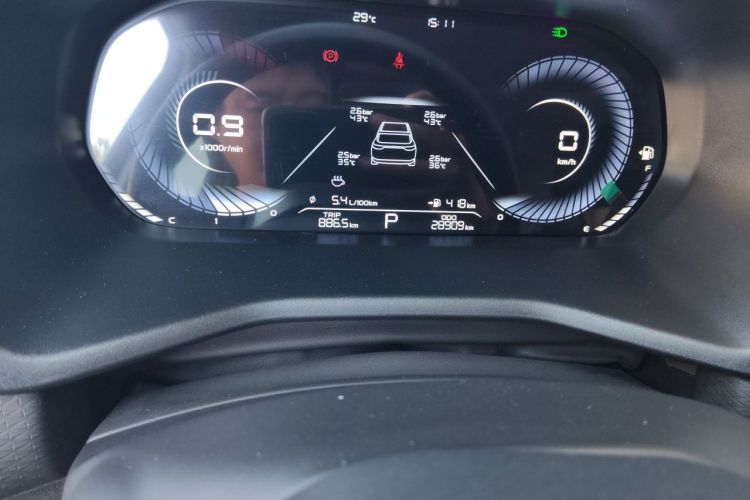 GEELY Emgrand 2025 #8 GEELY Emgrand 2025 car image #8