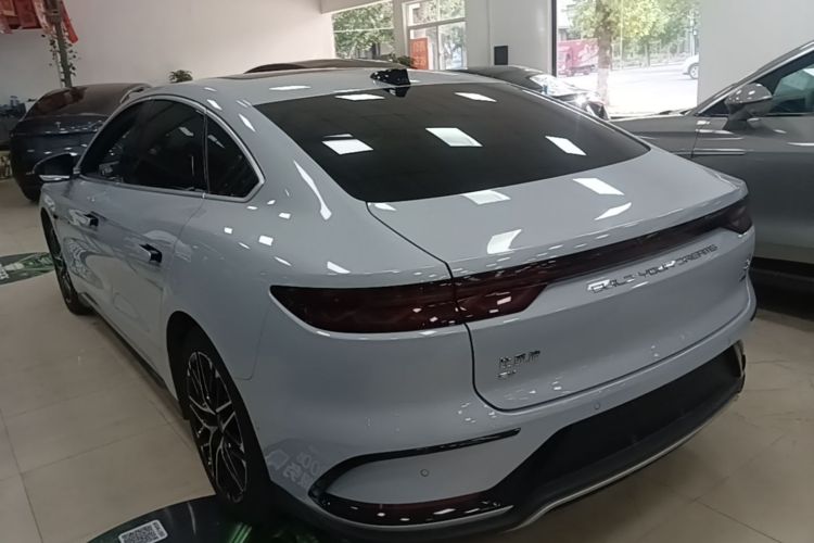 BYD Han 2025 #5 BYD Han 2025 car image #5
