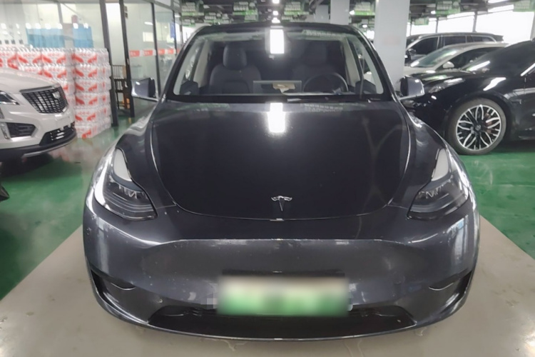 Tesla Model Y 2024 #3 Tesla Model Y 2024 immagine di auto #3