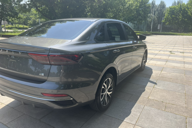 GEELY Emgrand 2024 car image #8