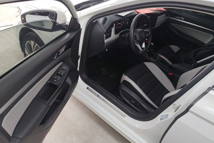 Volkswagen Bora 2024 صورة سيارة #16
