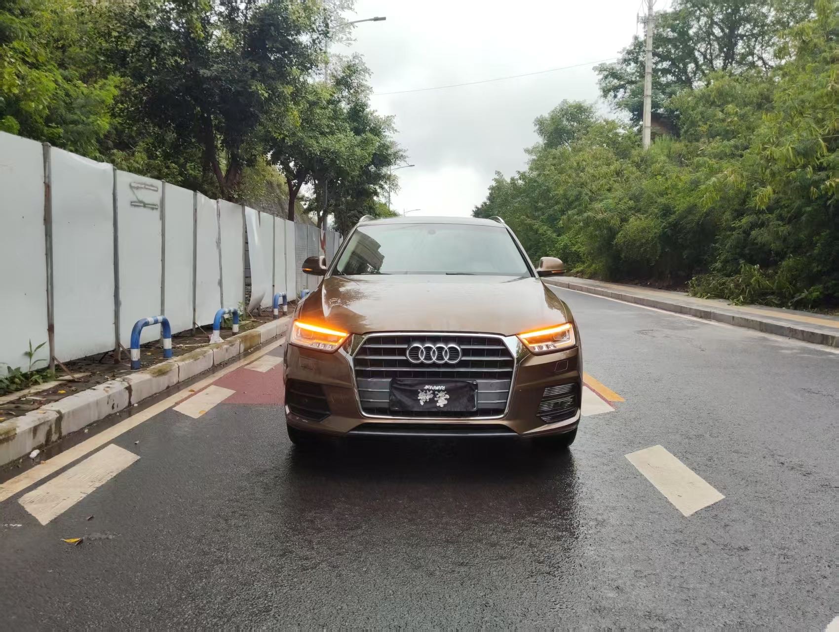 Audi Q3 2018 car image #2