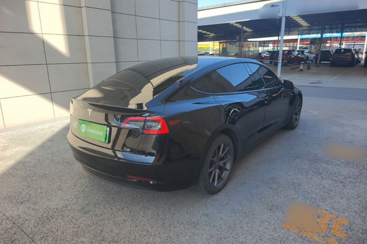 Tesla Model 3 2022 car image #7