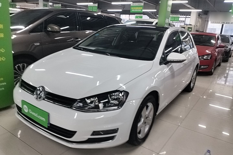 Volkswagen Golf 2016 car image #2