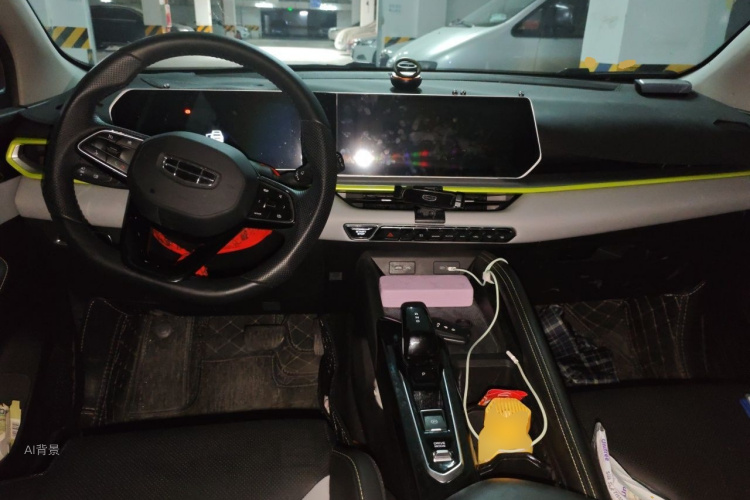 GEELY Coolray 2023 immagine di auto #11