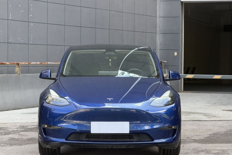 Tesla Model Y 2021 #6 Tesla Model Y 2021 immagine di auto #6