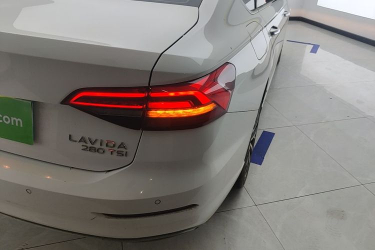 Volkswagen Lavida 2021 car image #8