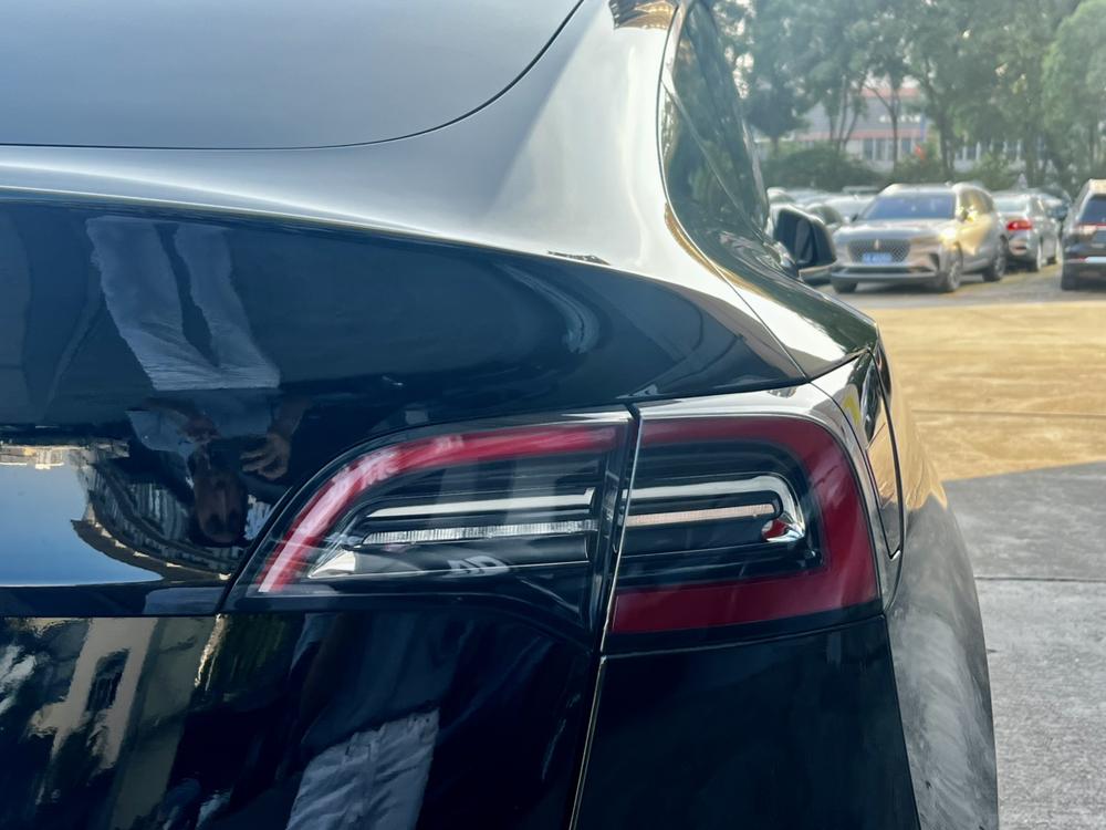 Tesla Model Y 2024 #12 Tesla Model Y 2024 immagine di auto #12