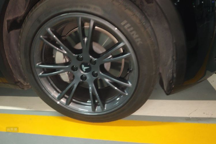 Tesla Model Y 2024 #9 Tesla Model Y 2024 immagine di auto #9