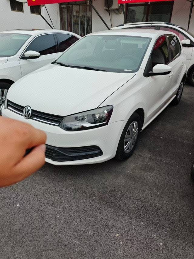 Volkswagen Polo 2016 Volkswagen Polo 2016 car image