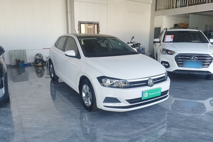Volkswagen Polo 2022 car image #6