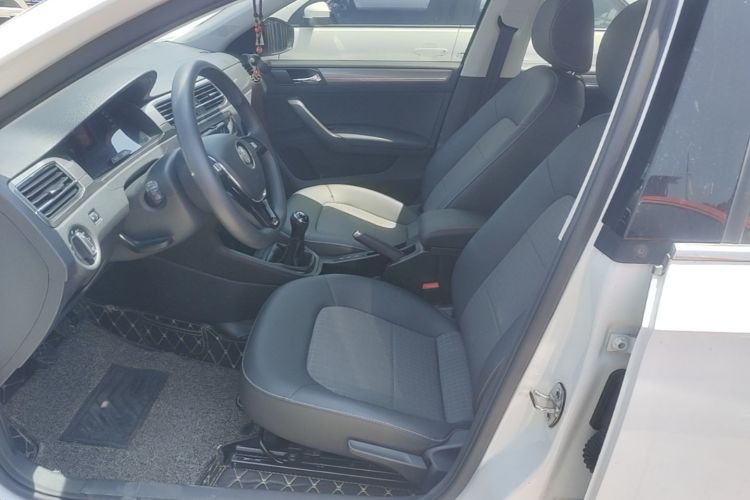 Volkswagen Santana 2019 #15 Volkswagen Santana 2019 car image #15
