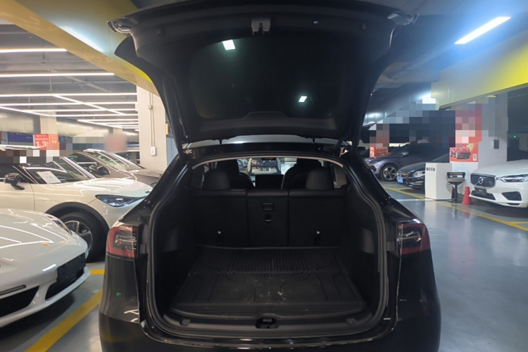 Tesla Model Y 2022 #19 Tesla Model Y 2022 car image #19