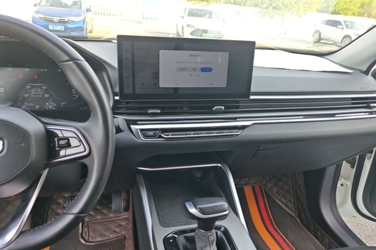 GEELY Emgrand 2023 car image #13