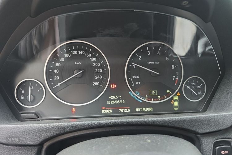 BMW 3 Series 2019 car image #13