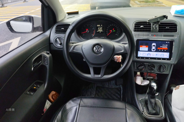 Volkswagen Polo 2017 car image #12