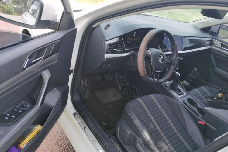 Volkswagen Lavida 2022 car image #16