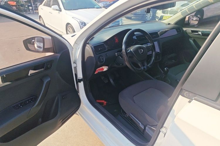 Volkswagen Santana 2017 imagem de carro #16
