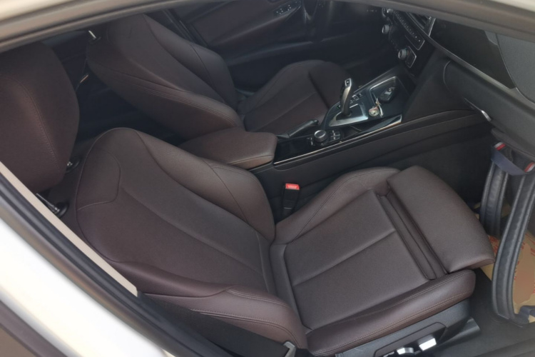 BMW 3 Series 2018 #24 BMW 3 Series 2018 car image #24