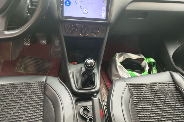 Volkswagen Polo 2019 car image #14