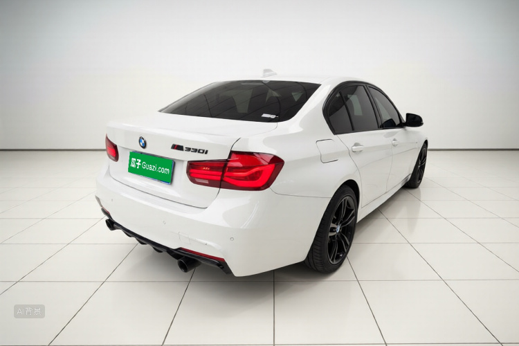 BMW 3 Series 2018 #7 BMW 3 Series 2018 car image #7