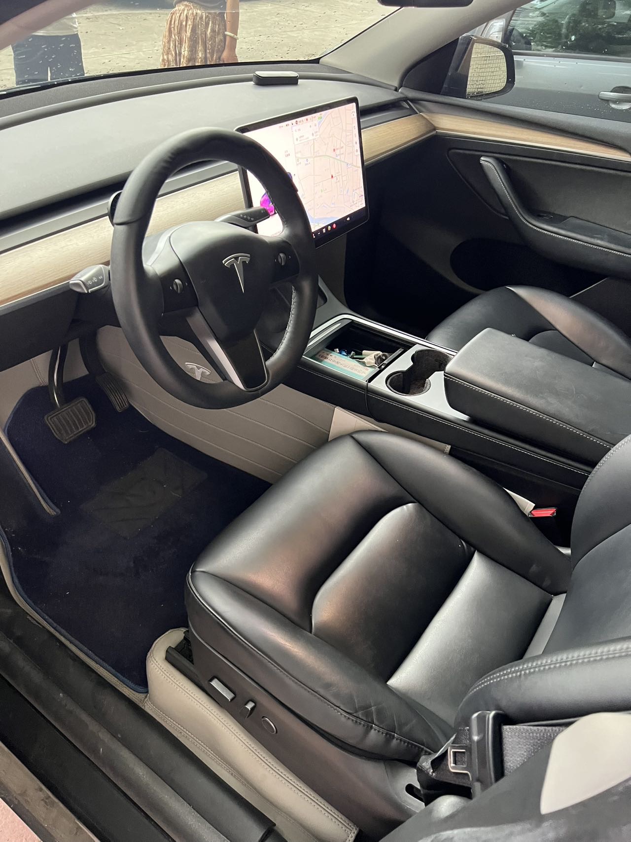 Tesla Model Y 2022 #6 Tesla Model Y 2022 car image #6